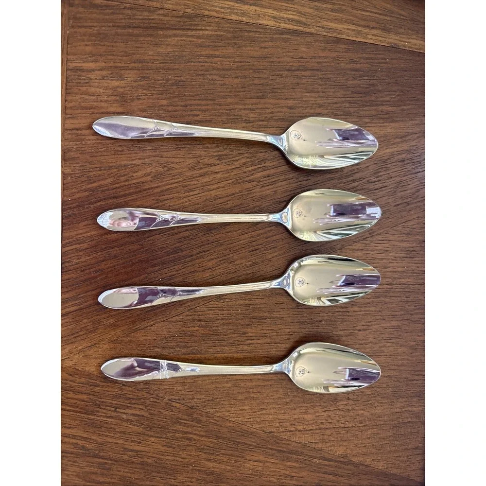 4 Oneida Oneidacraft Deluxe DEBONAIR Stainless Teaspoons